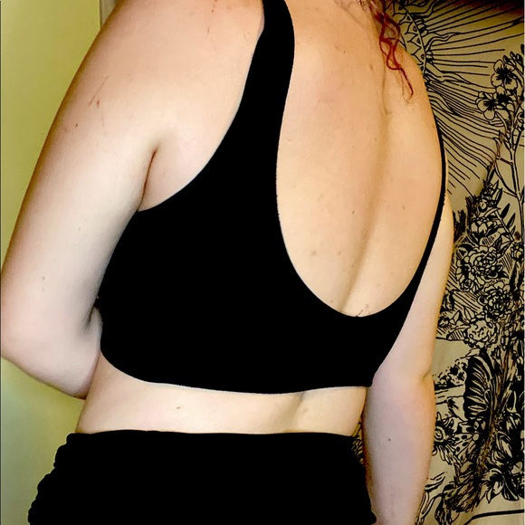 black cropped tank - Picture 3 of 3